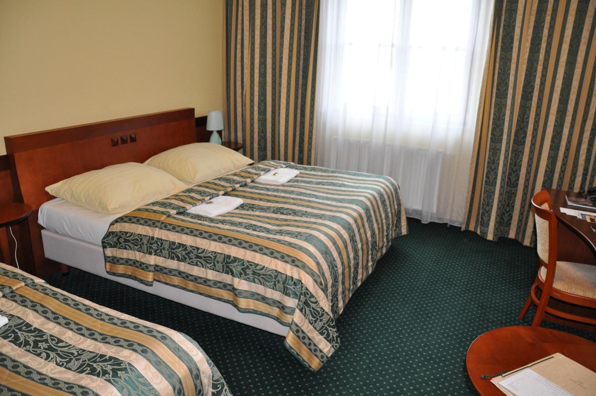 Hotel Terasa Frydek-Mistek Ngoại thất bức ảnh